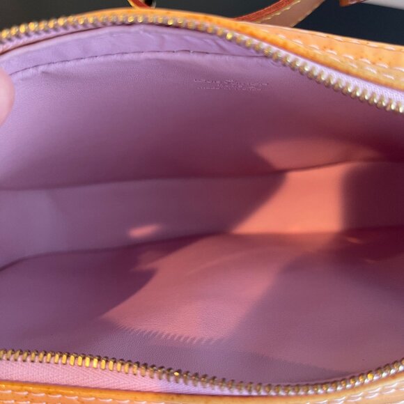 LOUIS VUITTON Vintage (1999) Monogram Vernis Fulton Belt Bag 24" - 28"- Preowned - Picture 9 of 13